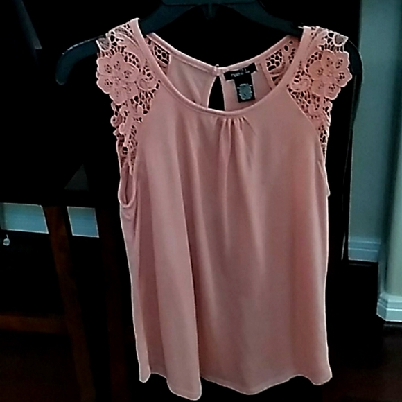 Tops - Blouse